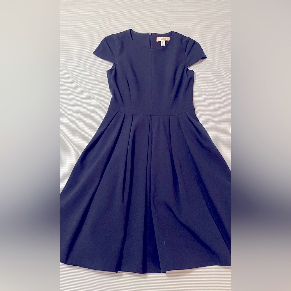 Badgley Mischka Navy Midi Pleated A-Line Dress with Cap Flutter Sleeves